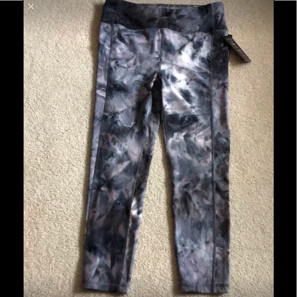 SOLD - Bebe Sport Grey Tie Dye Ankle Length Leggings - XL - NWT - Picture 7 of 10